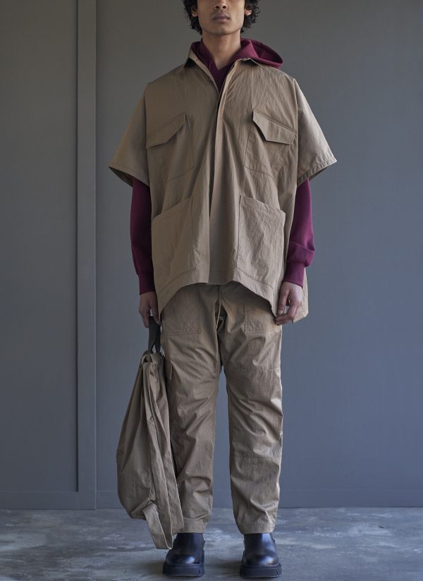 4 POCKET SHIRT PONCHO IN DARK KHAKI - Image 2